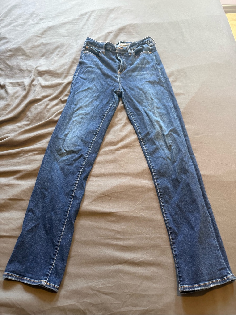 GUESS Women's Straight-Leg Jeans in Dark Blue Denim